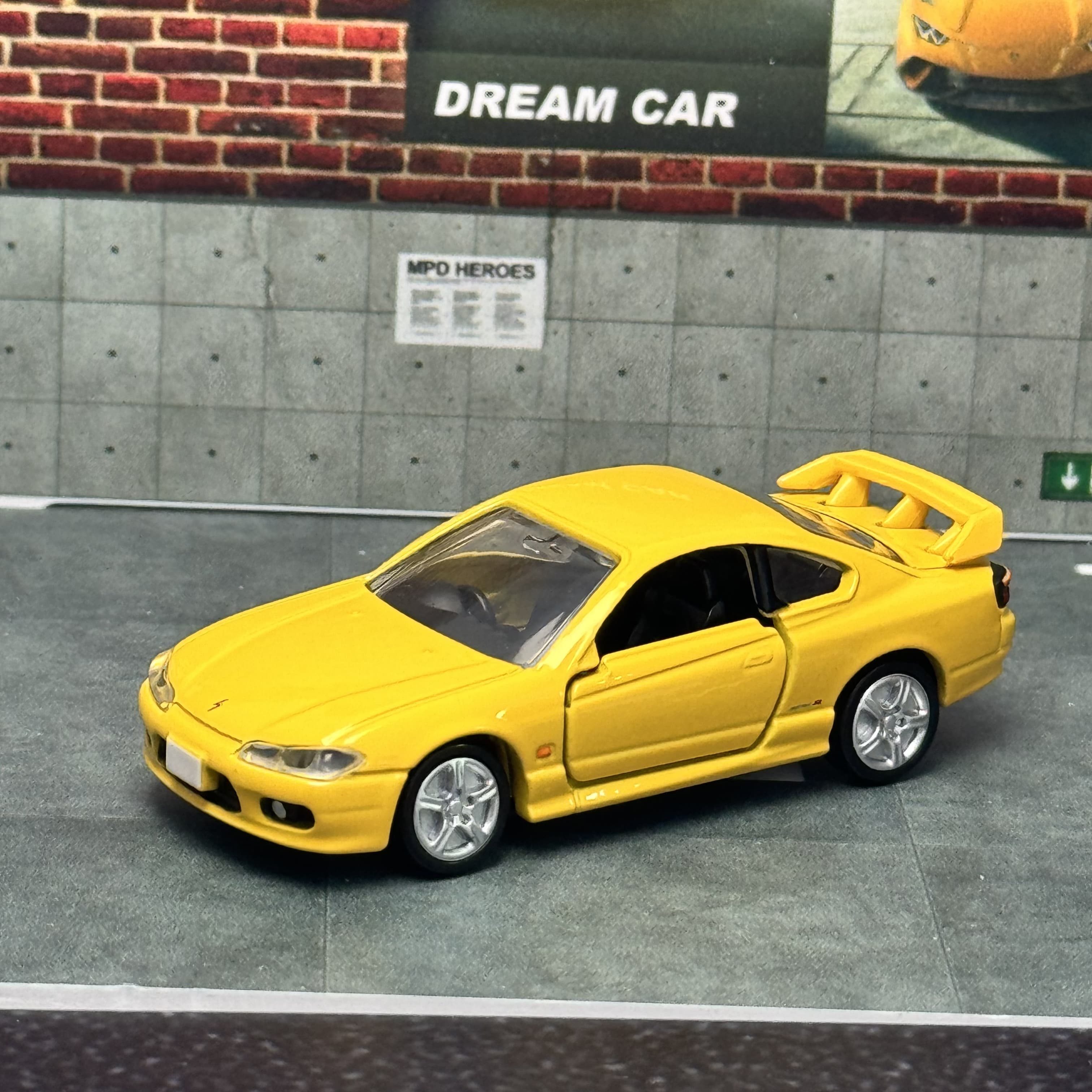 Takara Tomy Tomica Premium 19  - Vintage Collectible Model Cars บทวิจารณ์และราคา