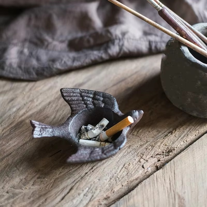 Vintage Feiyan Wrought Iron St - Vintage Collectible Ashtrays บทวิจารณ์และราคา