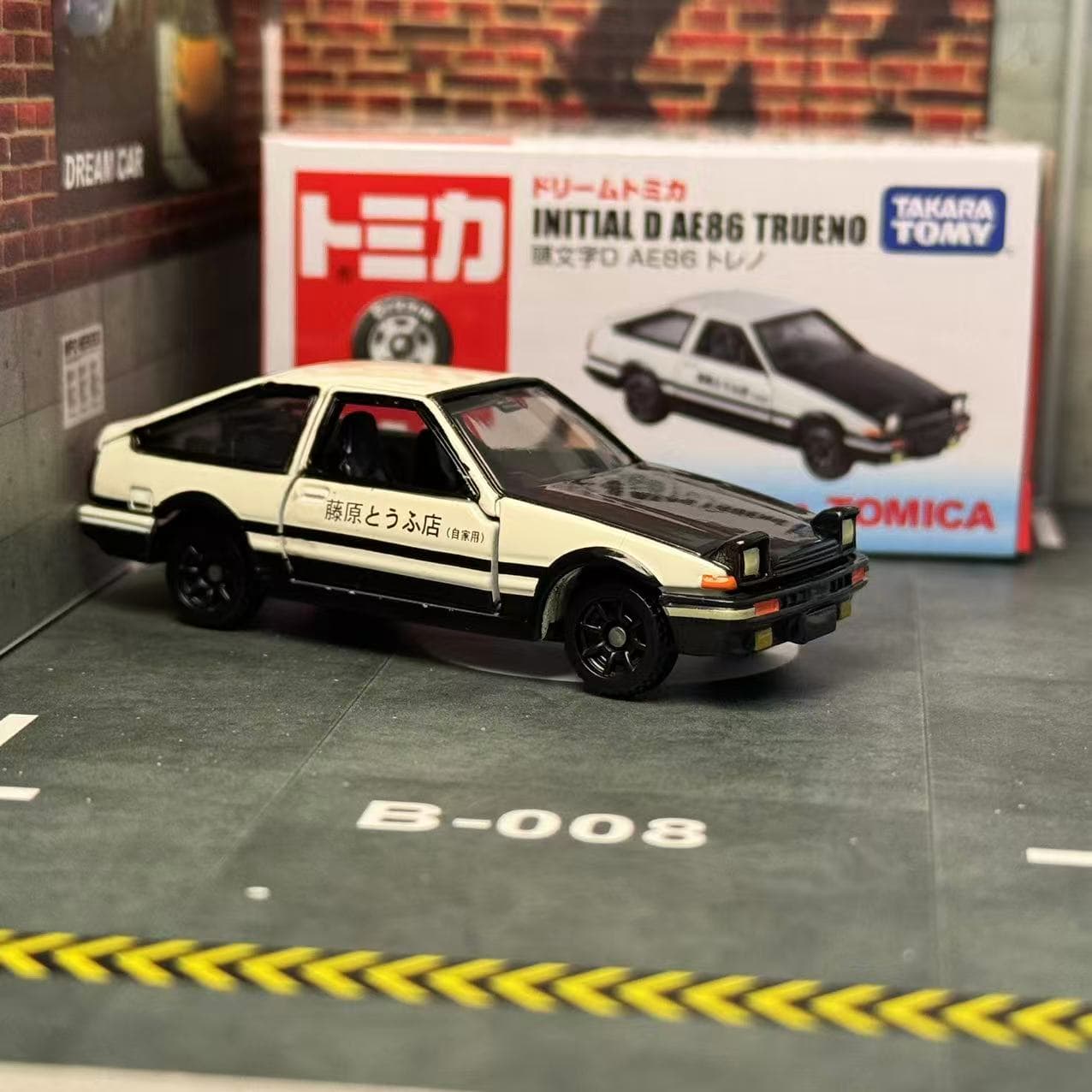 Dream Tomica NO. 145 Initial D - Vintage Collectible Model Cars บทวิจารณ์และราคา