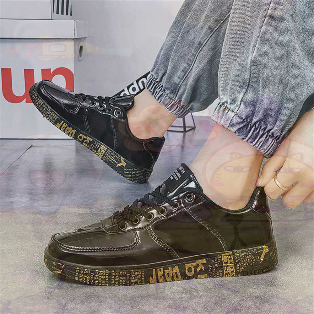 Round Foot Size 45 Sneakers Wh - Vintage Collection Playset บทวิจารณ์และราคา
